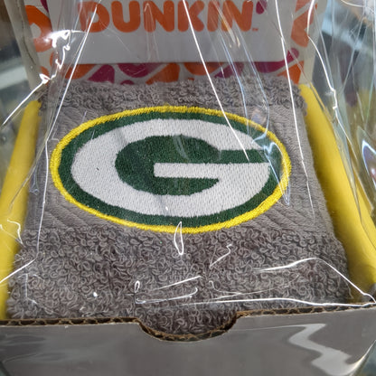Gift basket with card Green Bay Packers embroidered hand towel with